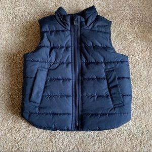 GAP NAVY BLUE PUFFER VEST